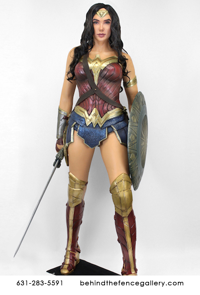 Wonder Woman Life Size Super Hero Indoor Statue Over 6 ft. Tall - Click Image to Close