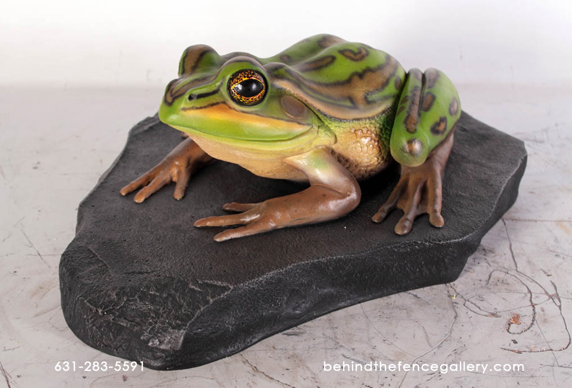 Frog Statue Green and Golden Bell on Rock Reptile Replica - Click Image to Close