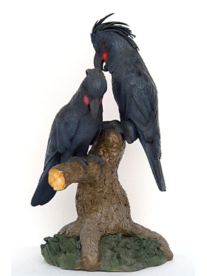 Black Palm Macaw Lover 3ft. / Fiberglass - Click Image to Close
