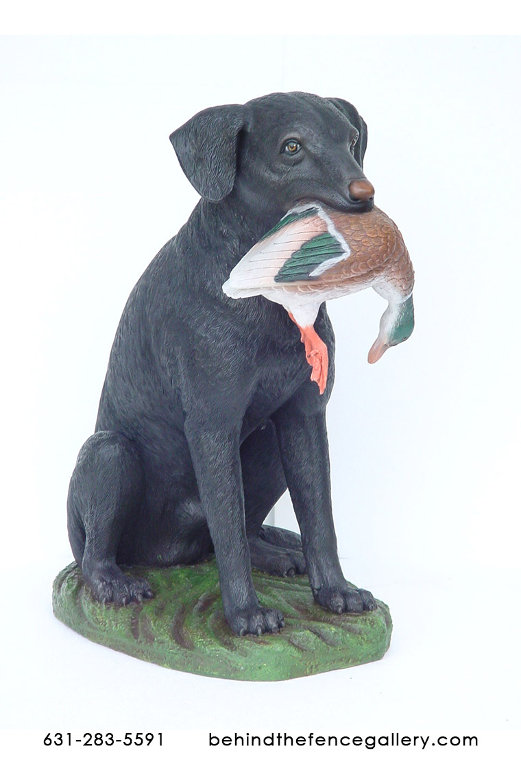 Black Labrador Statue with Duck in Mouth - Click Image to Close