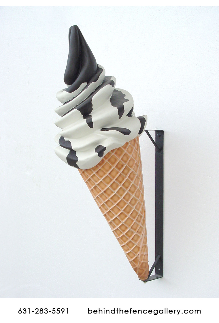 Vanilla Sundae on Cone Wall Display - Click Image to Close