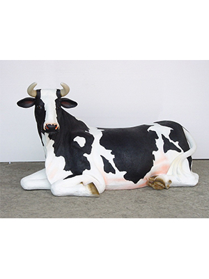 Cow Laying Down (with or without Horns) - Click Image to Close