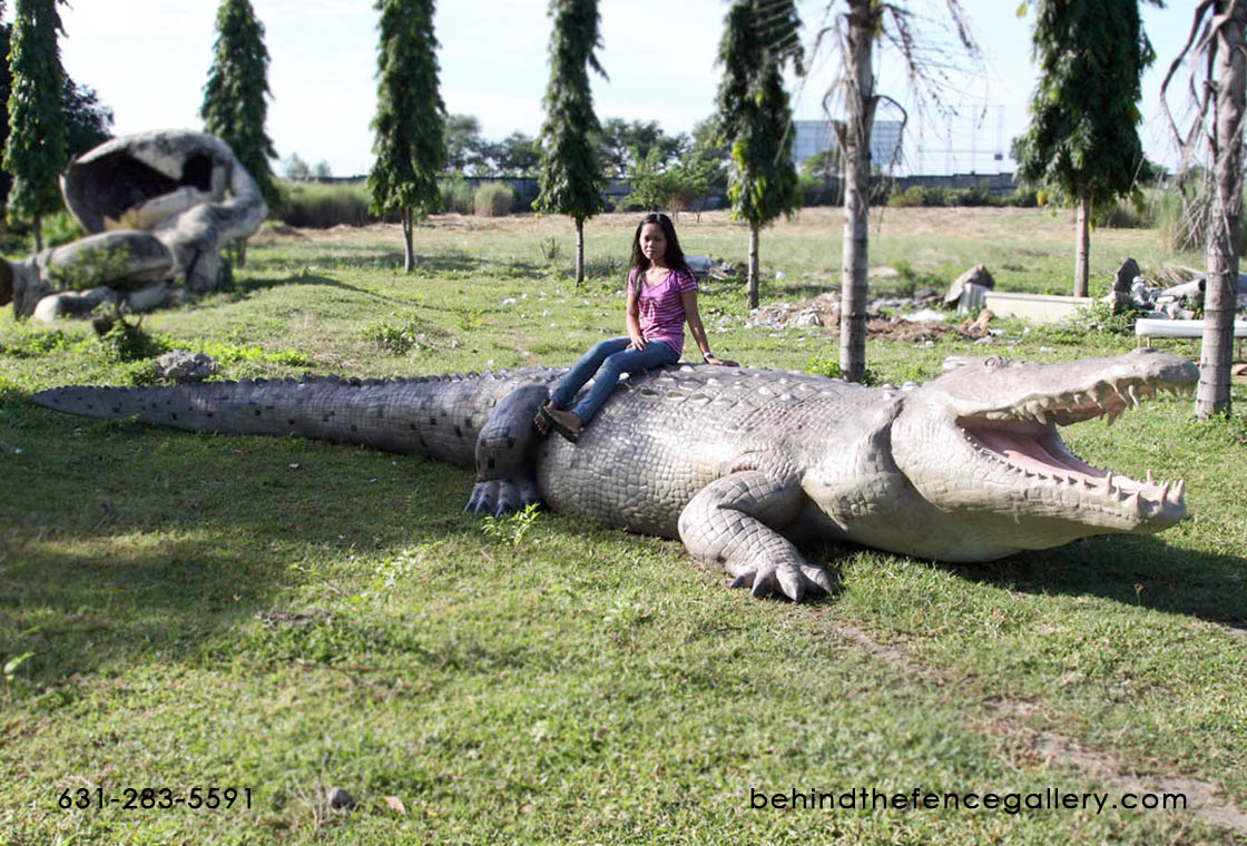 Large Crocodile Statue 28 ft.