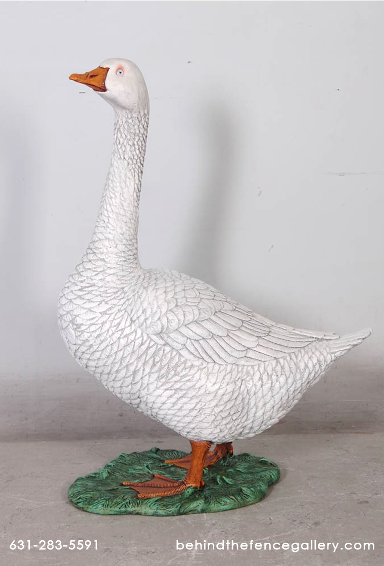 White Goose Statue - Click Image to Close