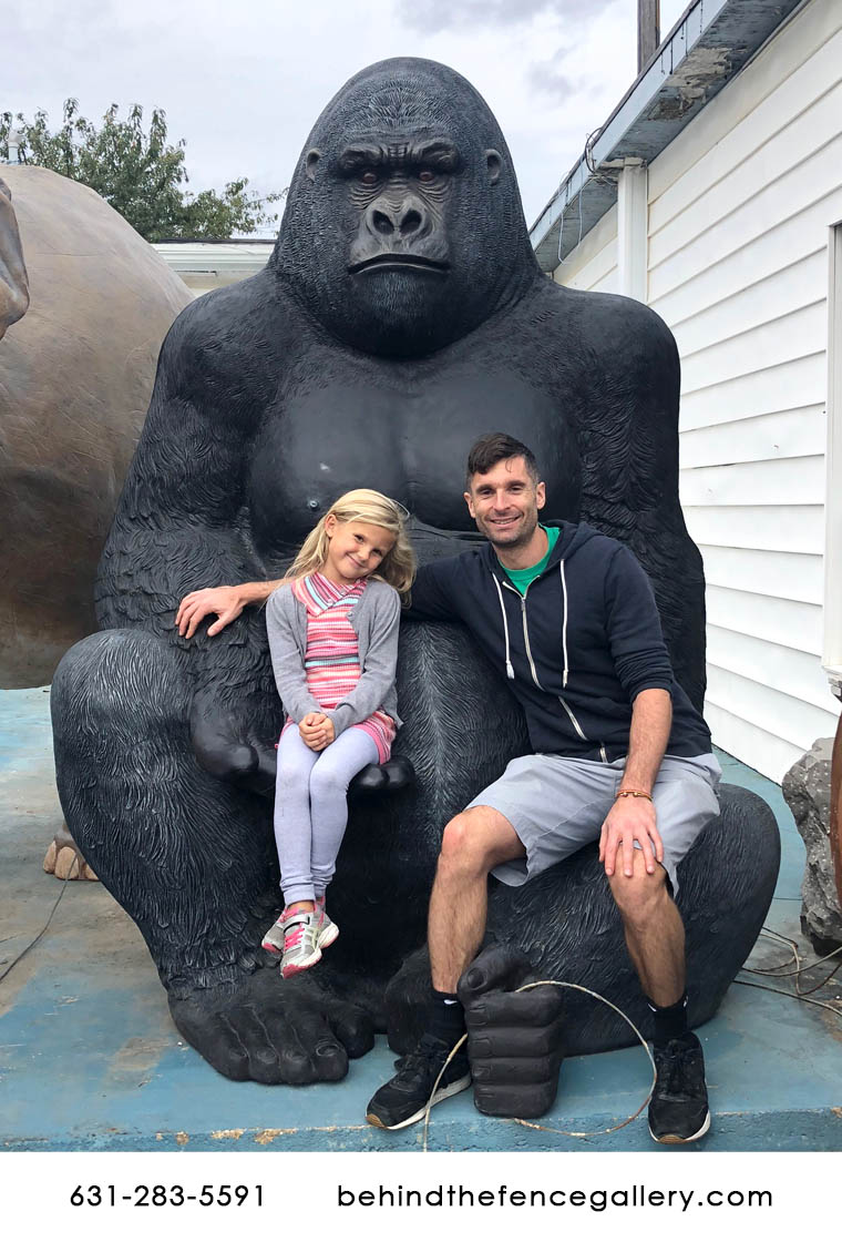 Jumbo Silverback Gorilla 8 ft Statue - Click Image to Close