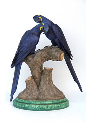 Hyacinth Macaw Lover 3ft. / Fiberglass - Click Image to Close