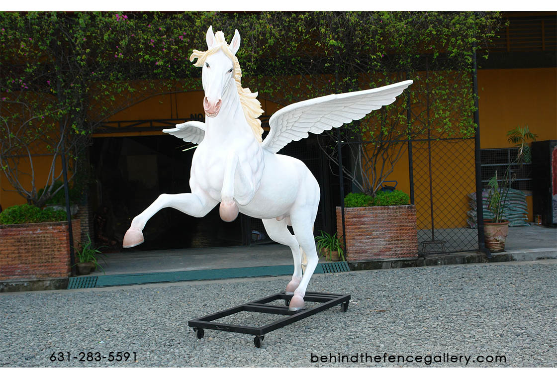Pegasus Statue - 8.5ft
